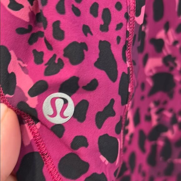 Lululemon Mesh Open Top - Pink/Purple Leopard Print, Size 10 - Picture 8 of 9